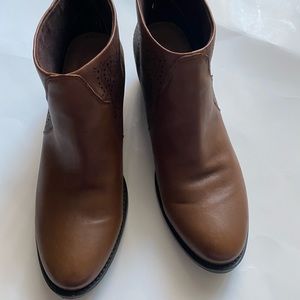Umberto Raffini Kirby Brown Ankle Boots Sz 9